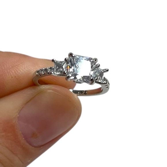 925 SILVER Costume Ring - Picture 2 of 10